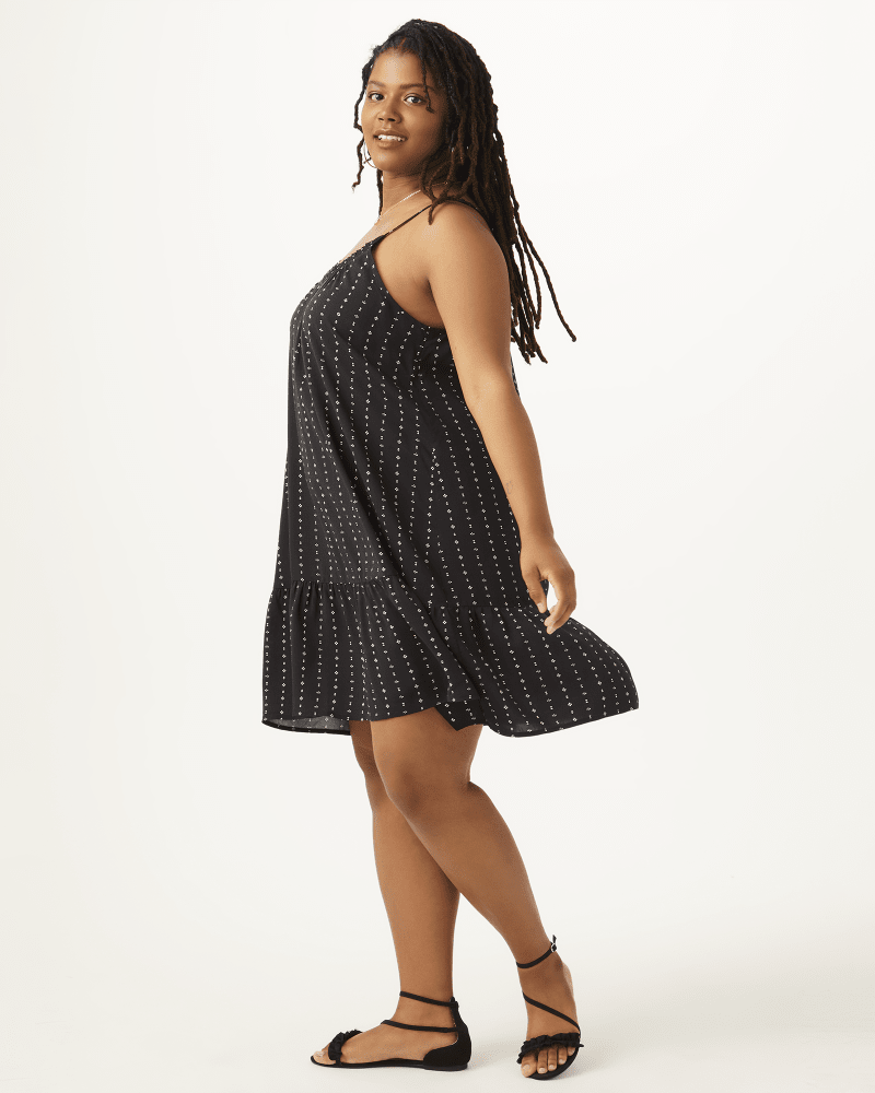 Plus size model with hourglass body shape wearing  by Cameo | Dia&Co | dia_product_style_image_id:162369
